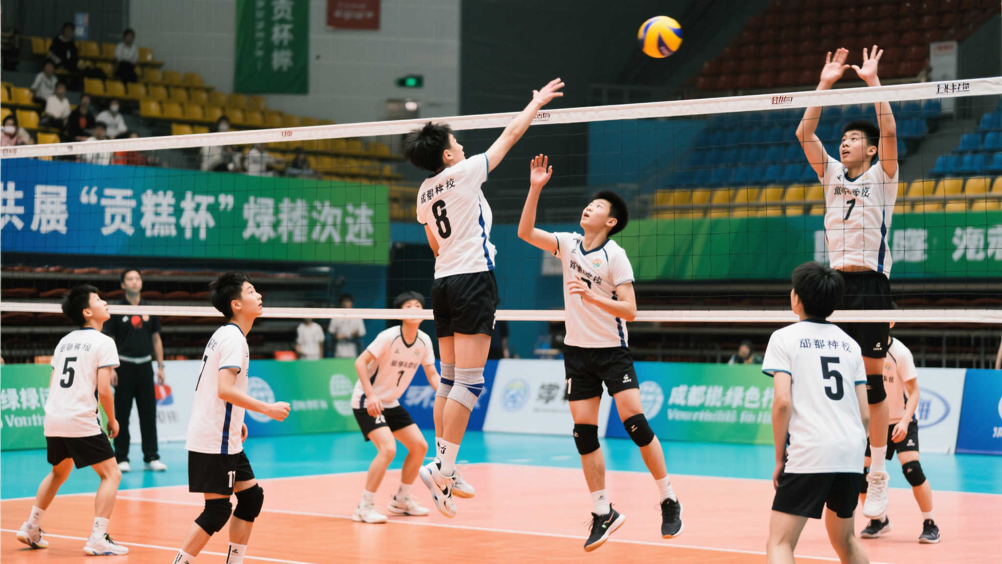 铜牌荣耀!蜀光绿盛实验学校男排上演逆转好戏摘得“贡嘎杯”季军 铜牌荣耀!蜀光绿盛实验学校男排上演逆转好戏摘得“贡嘎杯”季军